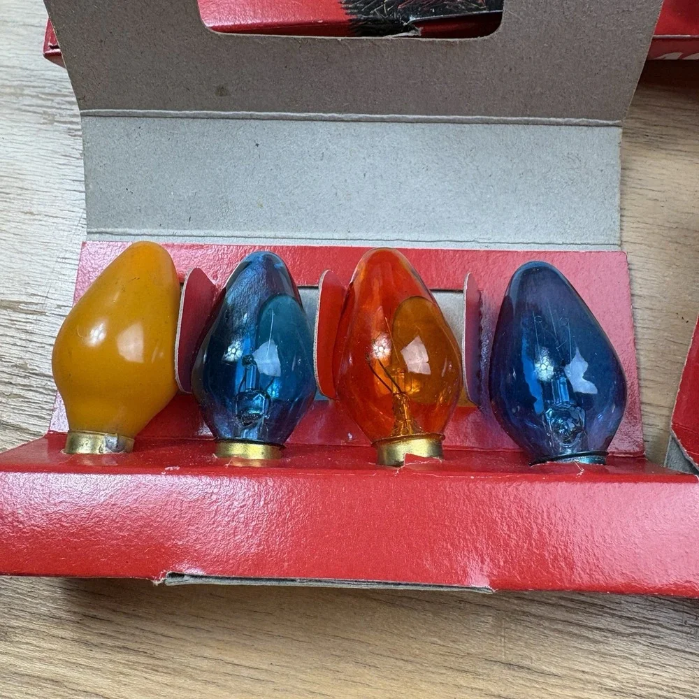 Lot of 6 Vintage NOS Montogomery Ward C7 1/2 Outdoor Christmas 24 Light Bulbs